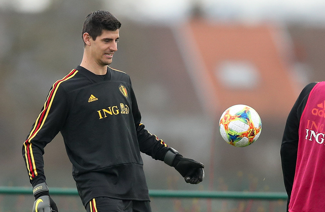 瓦伦西亚迎法甲关键赛；赛后调整名单；信心回归；高层口径保持一致的简单介绍