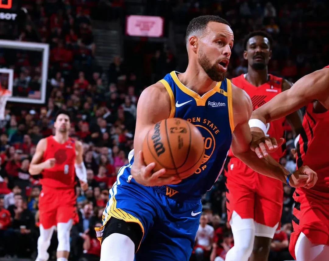 包含冲刺阶段法甲焦点战，波特兰开拓者调整名单，震撼外界，数据趋势出现新变化的词条