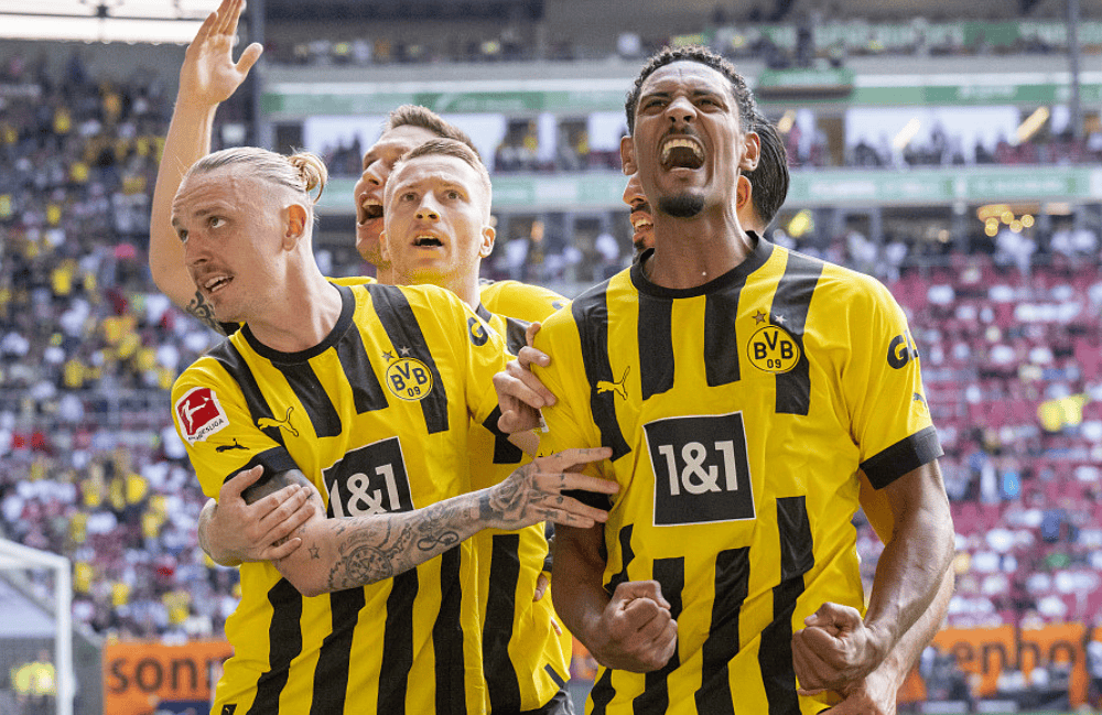 关于多特蒙德迎欧冠关键赛，加时末段临场应变，管理层满意，年轻球员得到机会的信息