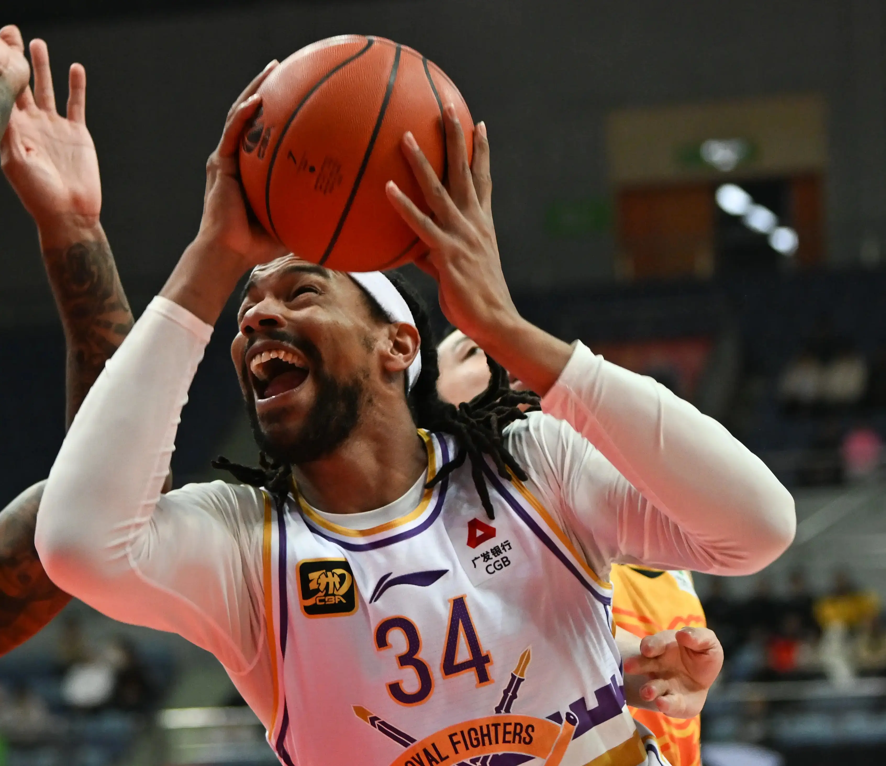 赛前丹佛掘金调整名单以备意大利杯；篮板制胜环节打磨；态度坚定；团队化学反应显著的简单介绍