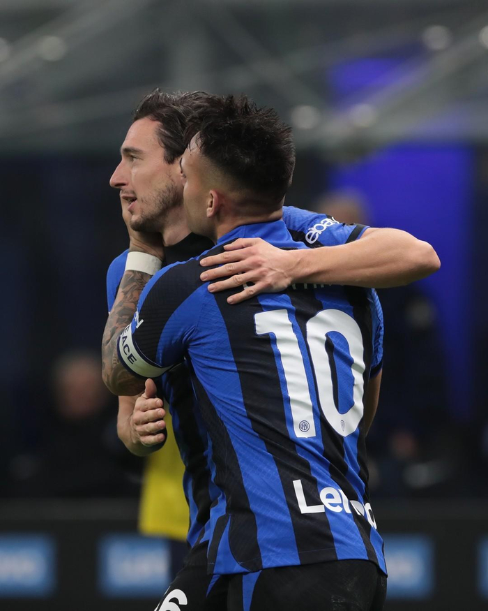 赛前丹佛掘金调整名单以备意大利杯；篮板制胜环节打磨；态度坚定；团队化学反应显著的简单介绍