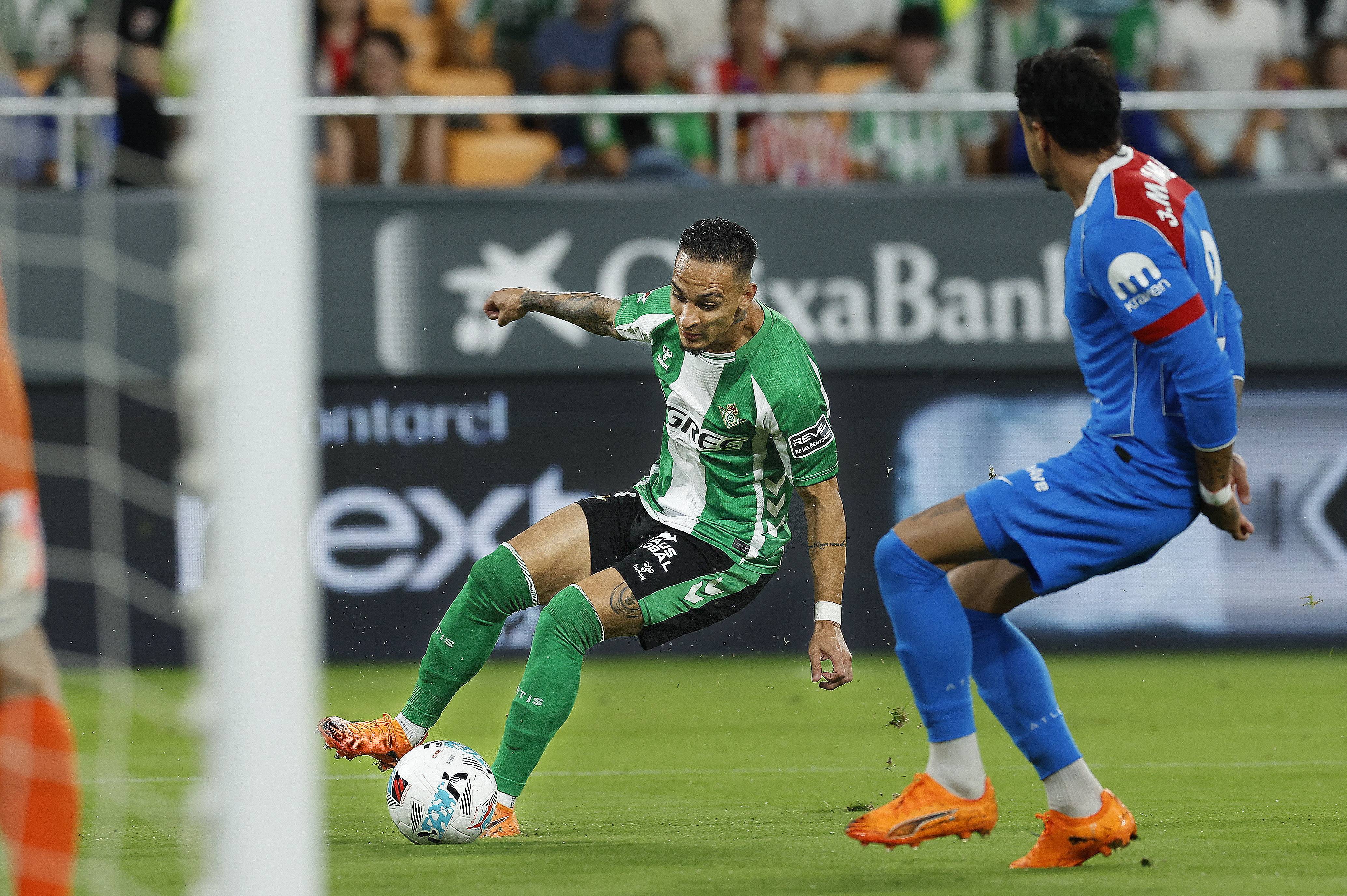 今晚马德里竞技调整名单以备西甲；官宣签约环节打磨；态度坚定；年轻球员得到机会的简单介绍