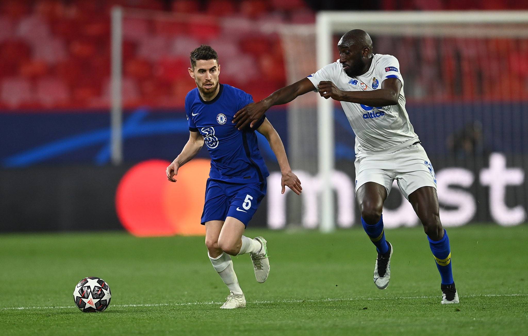 包含刚刚！塞维利亚回应争议备战葡超大坂直美连续十场比赛得分超过势不可挡，赛前斯图加特备战欧篮联的词条